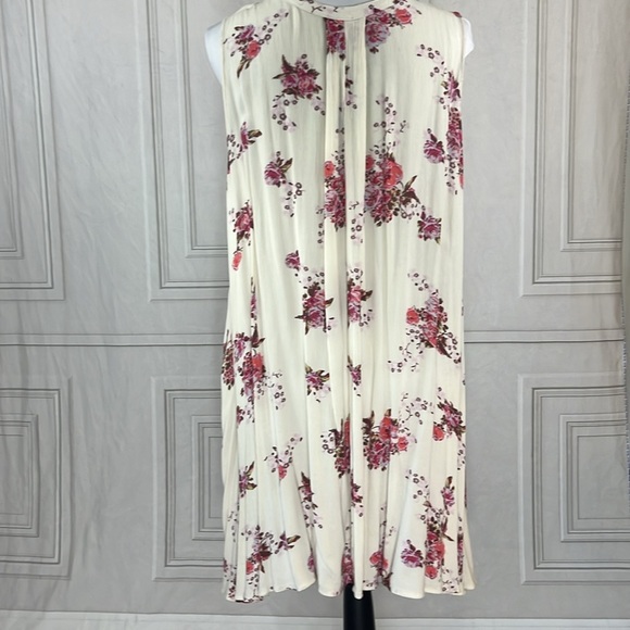 - Fp swing dress - Picture 9 of 12